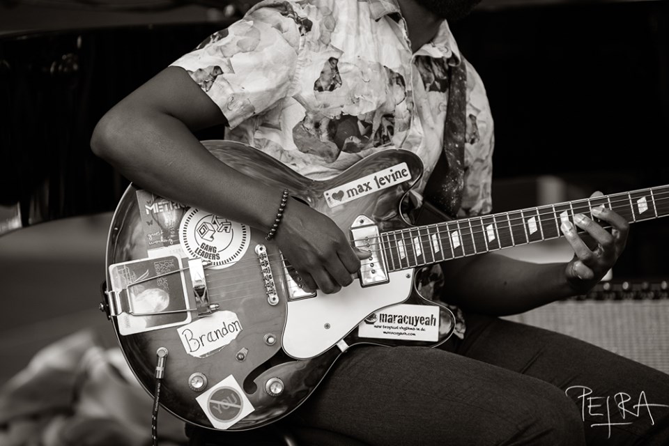 Heroes Are Gang Leaders_6